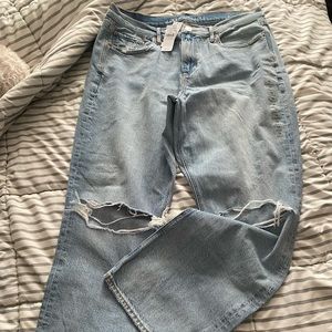 American Eagle jeans. Brand new, smoke free home.